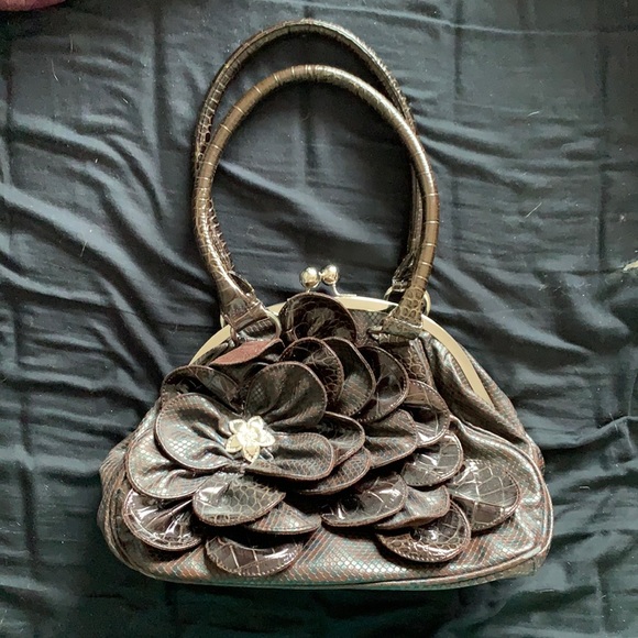 🌸 CHARMING CHARLIE Floral Shoulder Bag 🌸 - Picture 2 of 8